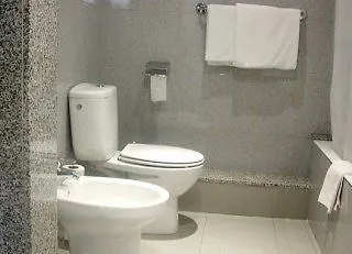 Hotell Condestable 2*